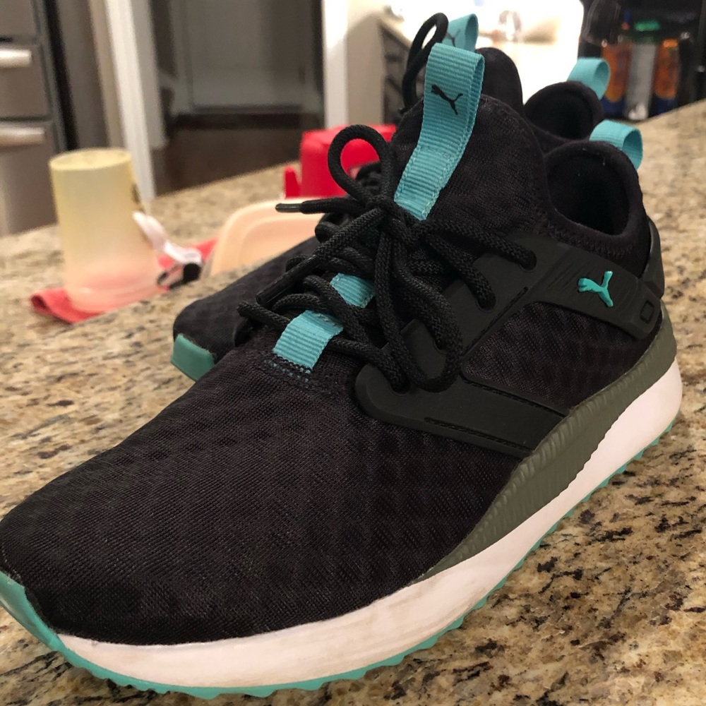 Puma soft foam size 6